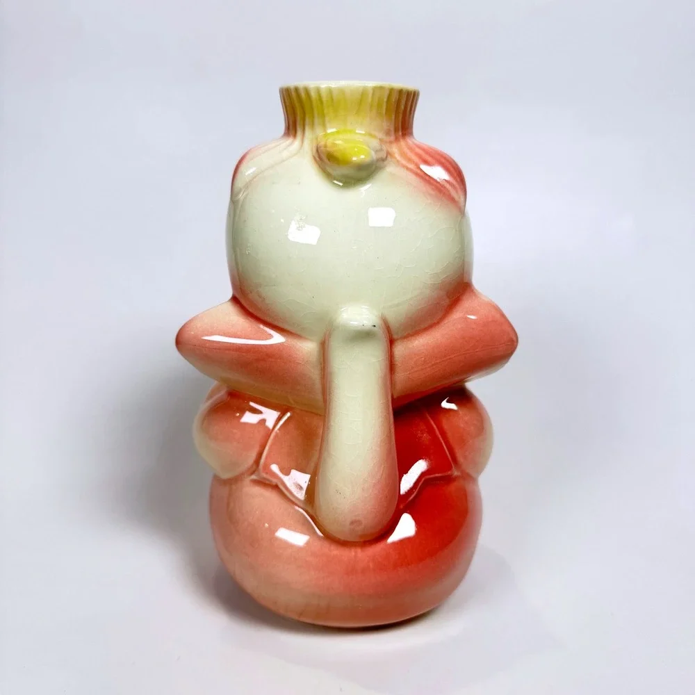 Vintage Hull Leeds USA Pottery Ceramic Elephant Vase Pink Anthropomorphic Kitsch